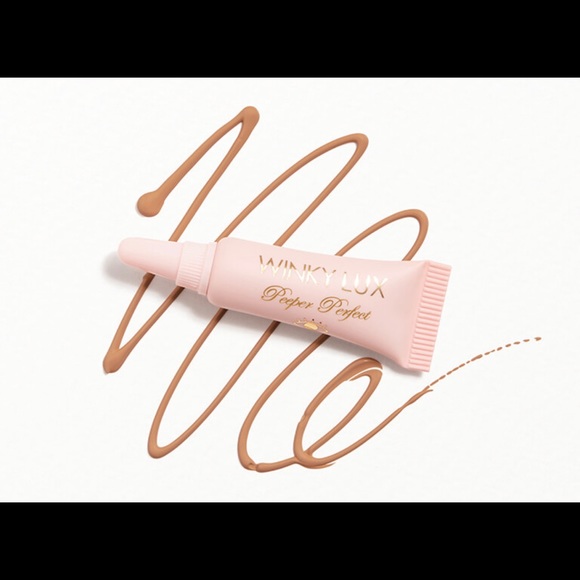 5/$25❣️ Peeper Perfect Under-Eye Concealer in Medium - Picture 1 of 1